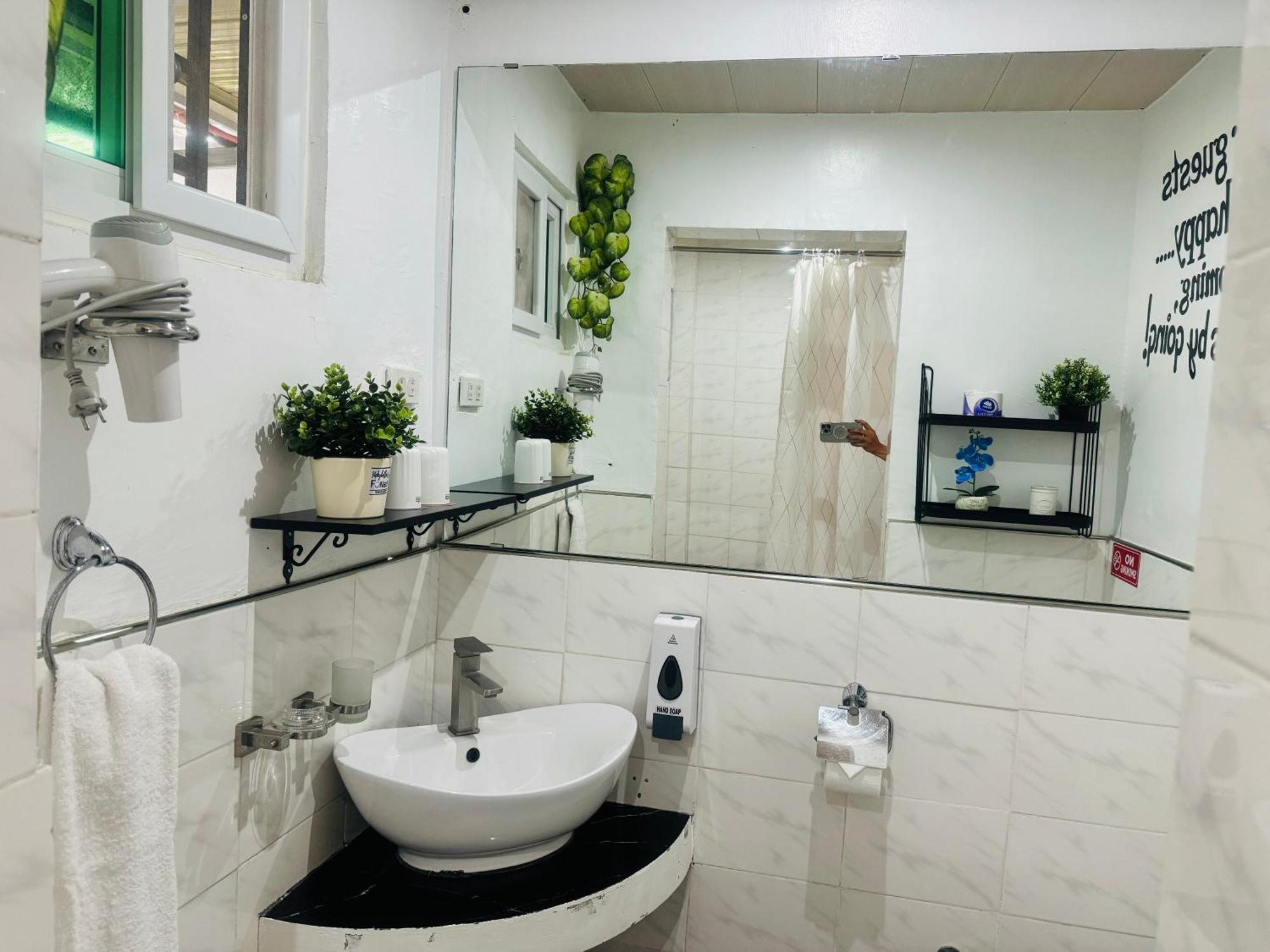 Vickybella'S Funadise Private Resort Cauayan  المظهر الخارجي الصورة